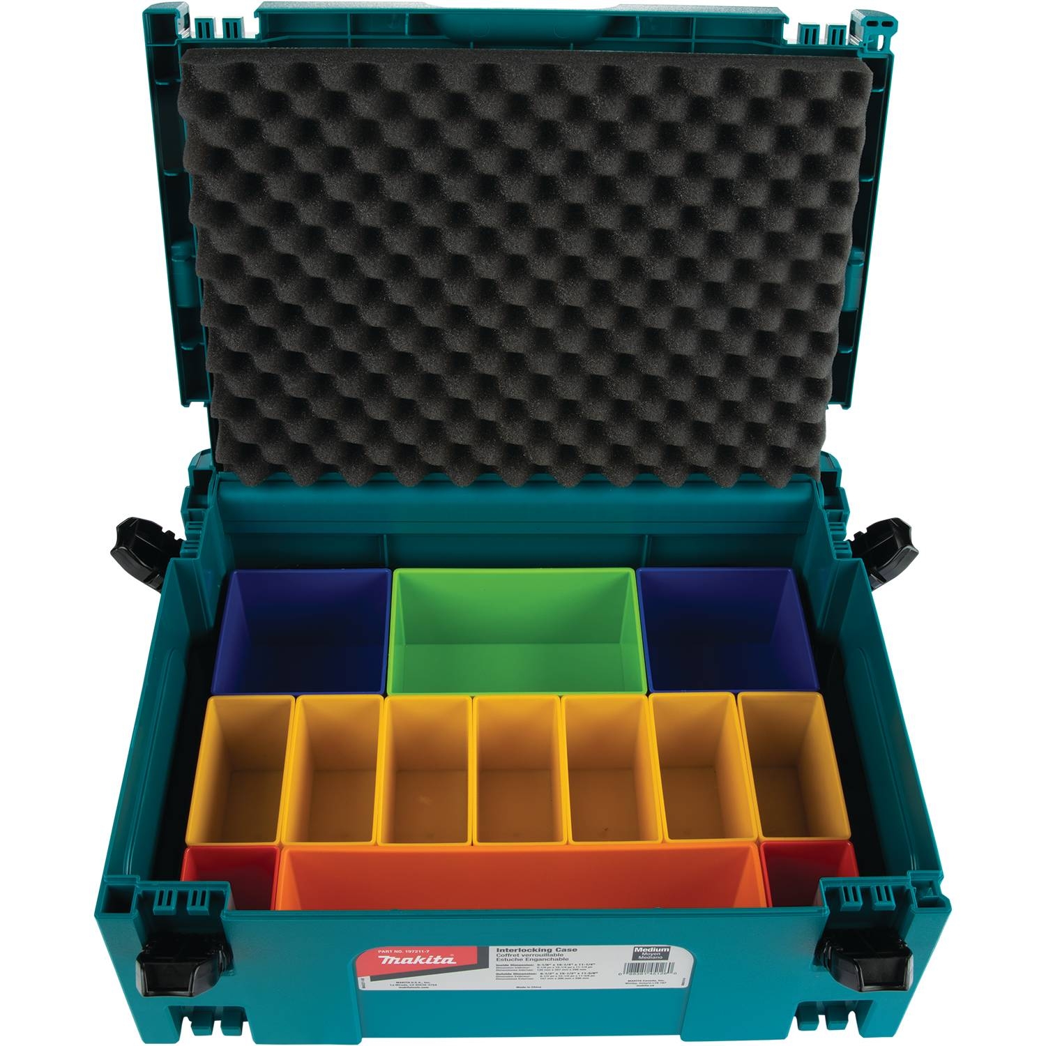 https://www.toolnut.com/media/catalog/product/m/a/makita-p-83652-feature-shot-in-medium-case.jpg?quality=100&bg-color=255,255,255&fit=bounds&height=&width=&canvas=: