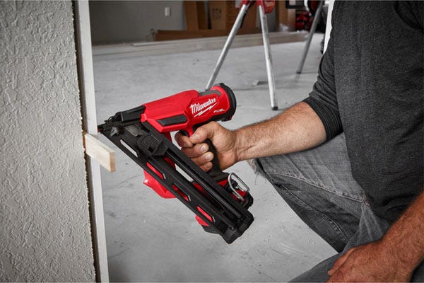 Milwaukee 15 gauge nail gun hot sale